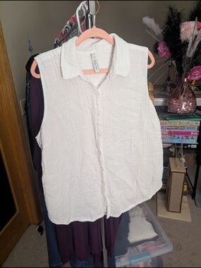 ⚡Torrid Belle Isle White Sleeveless Button-Front Cotton Gauze Blouse 2